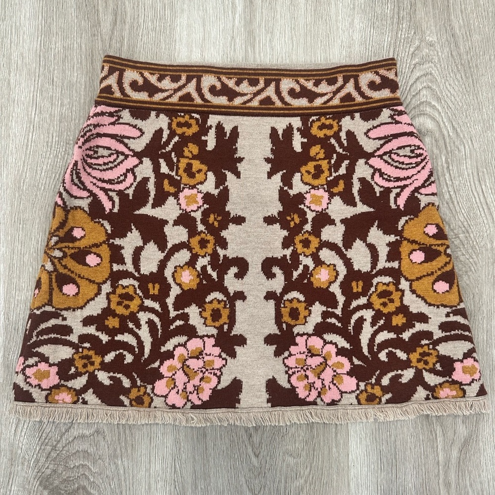 Cara Cara Lindy Skirt in Bogata Scarf Blush - Picture 8 of 10